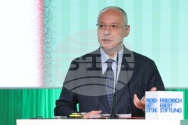 Дискусия „Цената на личния преход - зелен, дигитален, демографски“ - Сергей Станишев