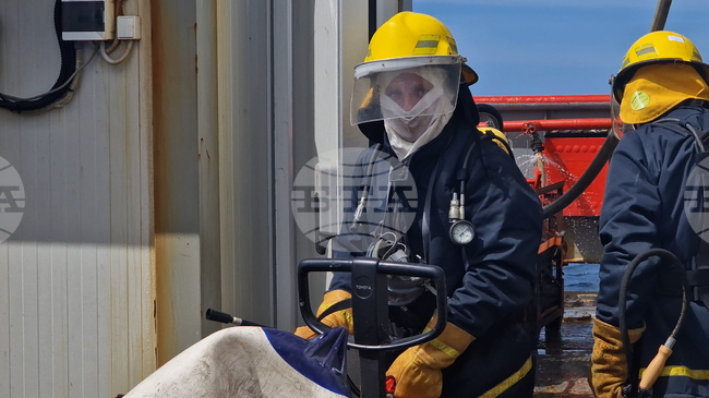 Аржентина - бойни обучения - Военен научноизследователски кораб „Св. Св. Кирил и Методий“ - НИК 421