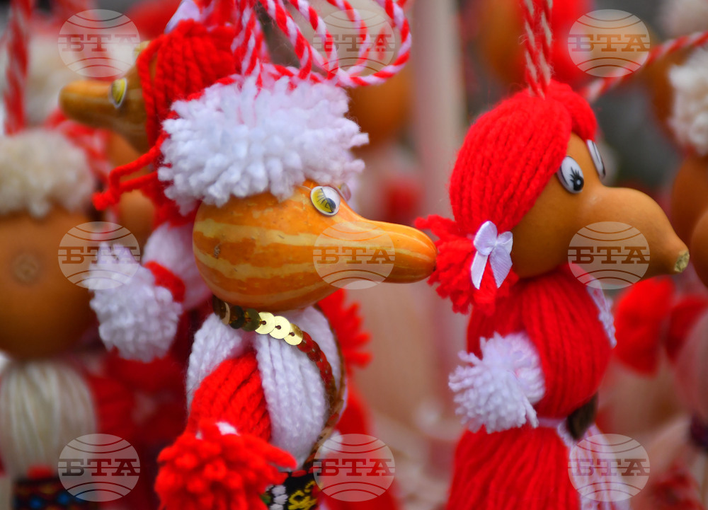 Община Добричка организира ученически конкурс за мартеница