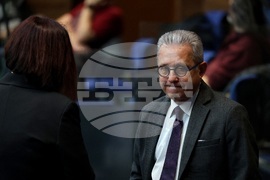 Парламент - парламентарен контрол