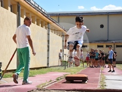 Лъвски скок за Левски