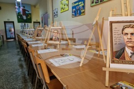 Петрич - масово рисуване на портрет на Васил Левски