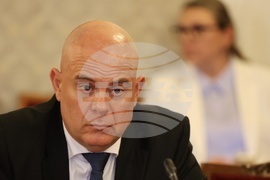 Парламент - Иван Гешев - комисия