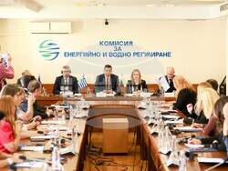   НАЦИОНАЛНИТЕ ЕНЕРГИЙНИ РЕГУЛАТОРИ НА БЪЛГАРИЯ И ГЪРЦИЯ ВРЪЧИХА ОКОНЧАТЕЛНОТО СЪВМЕСТНО РЕШЕНИЕ ЗА СЕРТИФИЦИРАНЕ НА „АЙ СИ ДЖИ БИ“ КАТО НЕЗАВИСИМ ПРЕНОСЕН ОПЕРАТОР  