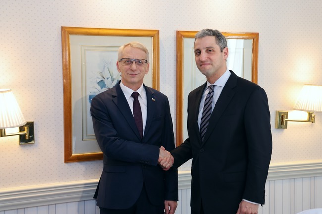 US Department of Homeland Security Assisting Bulgaria to Enter Visa Waiver Program, Robert Silvers Tells Nikolay Denkov