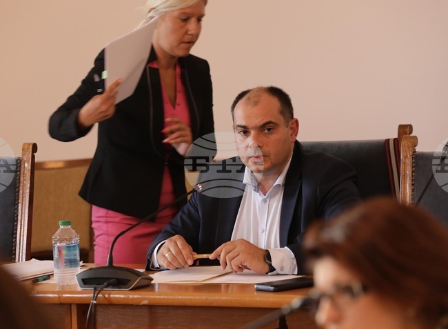 Парламент - Комисия по конституционни и правни въпроси - заседание