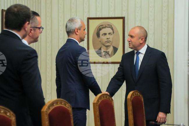 Президент - парламентарни групи - консултации - "Възраждане"