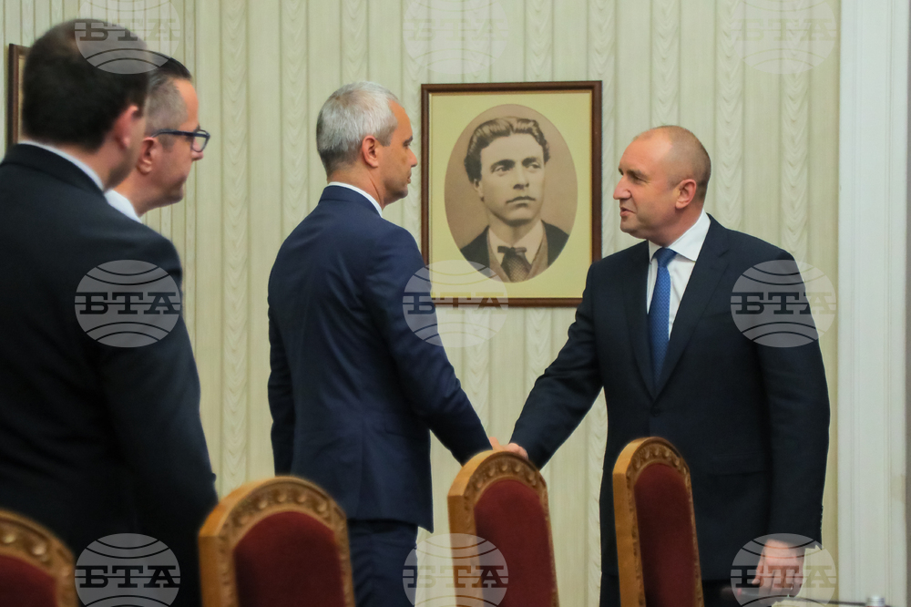 Президент - парламентарни групи - консултации - "Възраждане"
