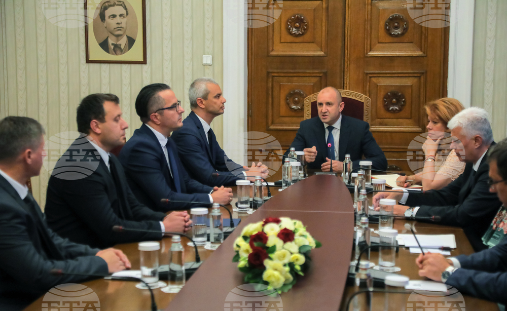 Президент - парламентарни групи - консултации - "Възраждане"