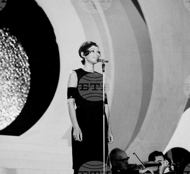 Паша Христова - естрадна певица