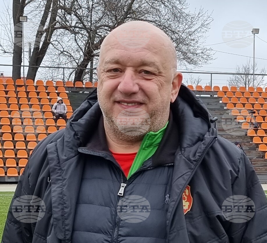 Село Климент - парламентарен футболен отбор - ФК Мълния
