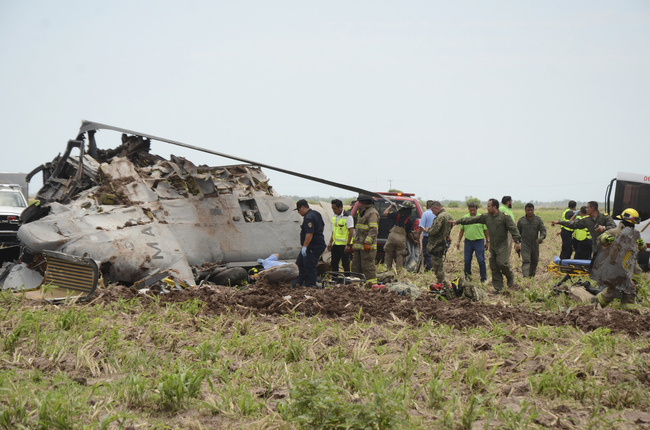 Четиринайсет мексикански военни загинаха при катастрофата на хеликоптер, участвал в задържането на известен наркобос
