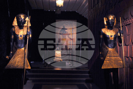 Бургас - изложба - Мощта на символите