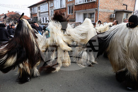 Бургас - кукерски игри - благотворителност