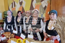 Село Ресен - празник "Никой не е по-голям от хляба"