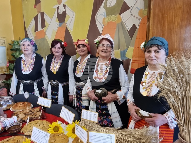 Село Ресен - празник "Никой не е по-голям от хляба"