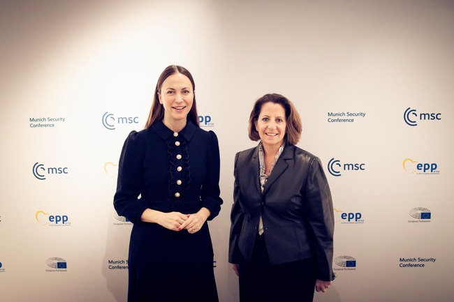 ГЕРБ: Евродепутатът от ГЕРБ Ева Майдел проведе среща със заместник главния прокурор на САЩ