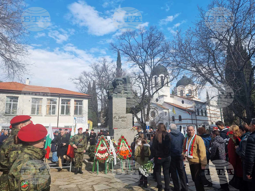 С поднасяне на венци и цветя в Стара Загора ще бъде отбелязана 152-годишнината от гибелта на Васил Левски