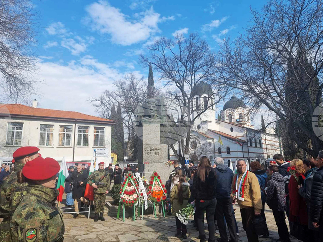 С поднасяне на венци и цветя в Стара Загора ще бъде отбелязана 152-годишнината от гибелта на Васил Левски 