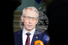 Летище София - Николай Денков - брифинг