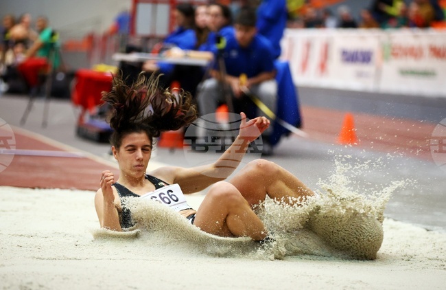 Пламена Миткова стана шампионка на скок дължина на турнир по лека атлетика в Берлин
