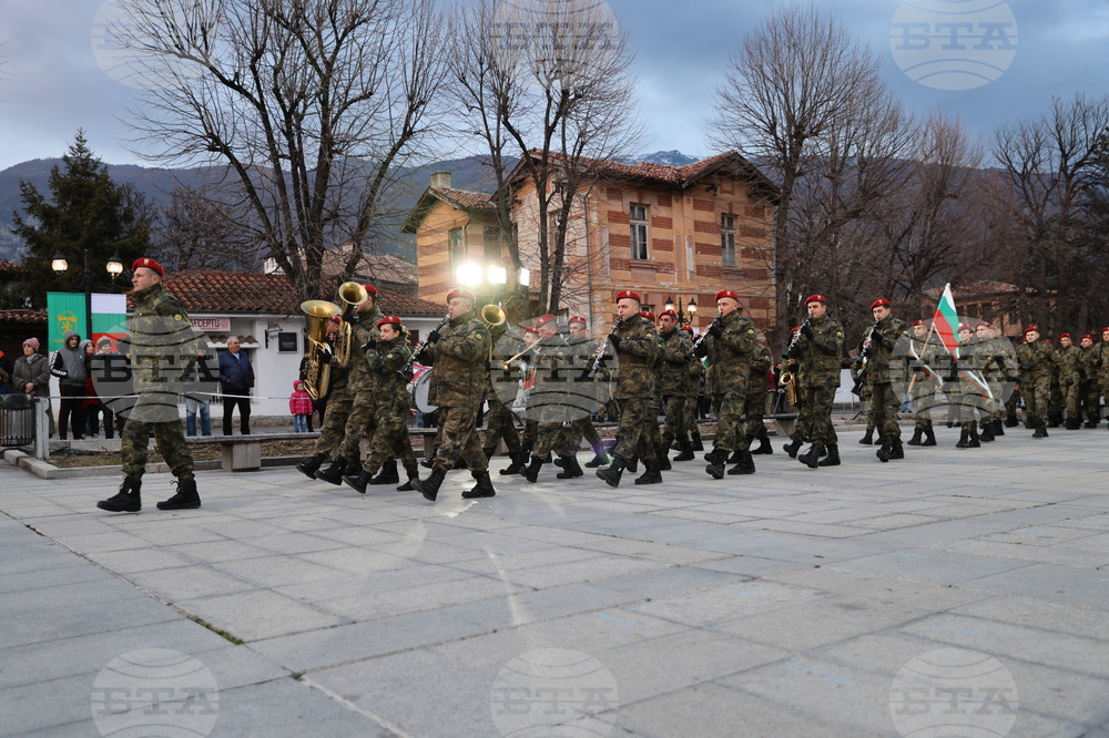 Карлово - Васил Левски - годишнина - отбелязване