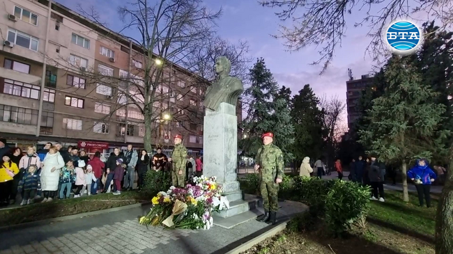 С факелно бдение в Благоевград бяха отбелязани 151 години от гибелта на Васил Левски