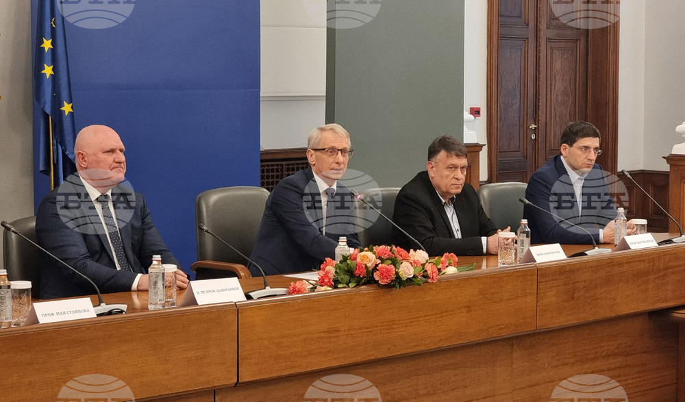 Николай Денков - стипендиантска програма за развитие на технологични лидери