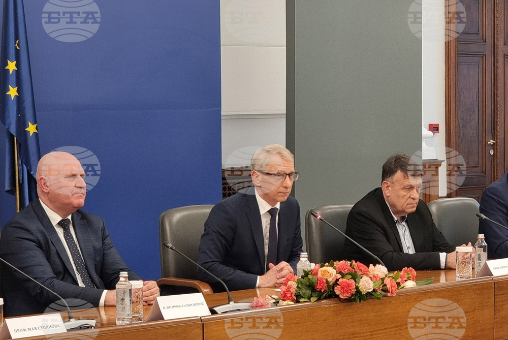 Николай Денков - стипендиантска програма за развитие на технологични лидери