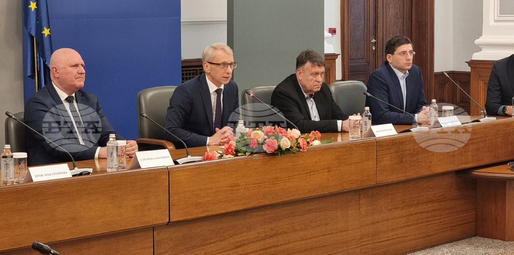 Николай Денков - стипендиантска програма за развитие на технологични лидери