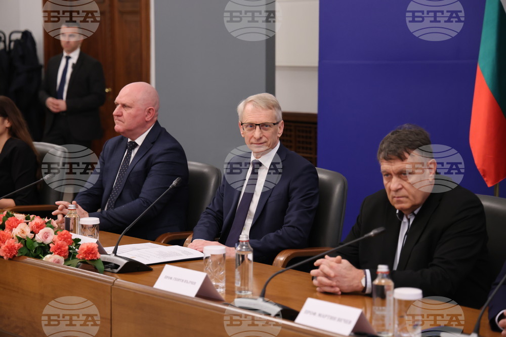 Николай Денков - стипендиантска програма за развитие на технологични лидери