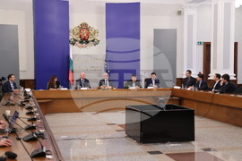 Николай Денков - стипендиантска програма за развитие на технологични лидери