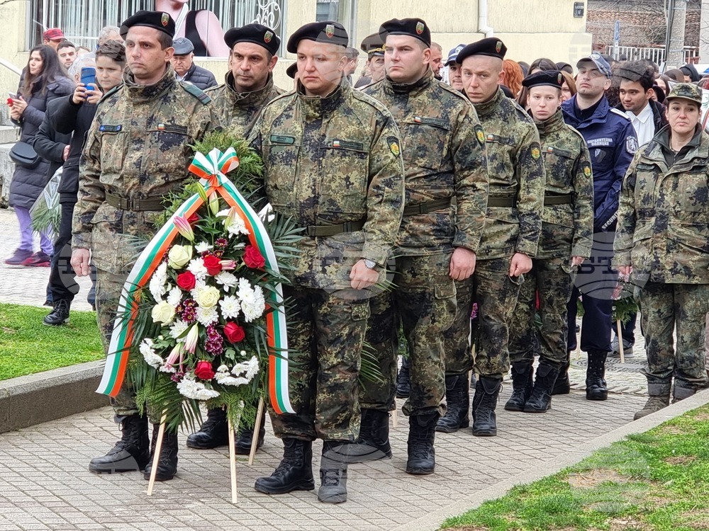 Сливен - Васил Левски - годишнина - почит