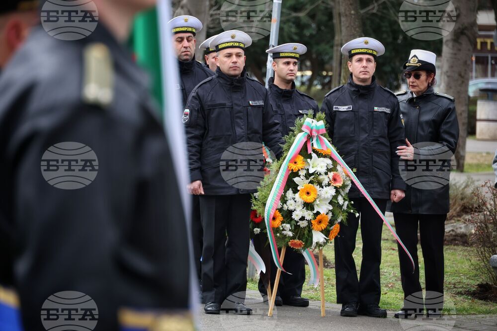 Бургас - Васил Левски - годишнина - почит