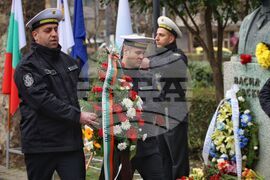 Бургас - Васил Левски - годишнина - почит