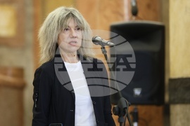 Изложба - "Солидарни с Украйна! Ужасът на войната срещу Украйна в снимки и детски рисунки"