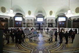 Изложба - "Солидарни с Украйна! Ужасът на войната срещу Украйна в снимки и детски рисунки"