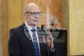 Изложба - "Солидарни с Украйна! Ужасът на войната срещу Украйна в снимки и детски рисунки"