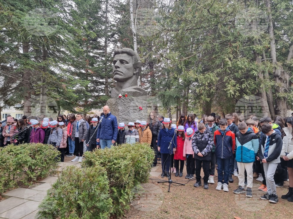 Разград - Васил Левски - годишнина - почит