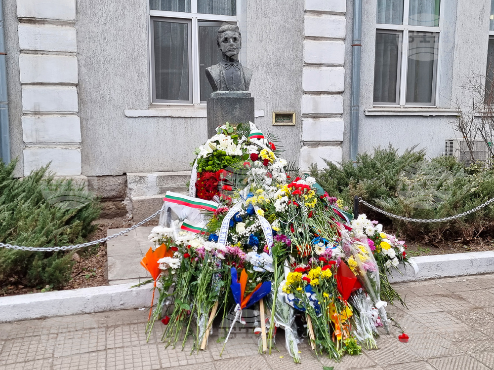 Видин - Васил Левски - паметник