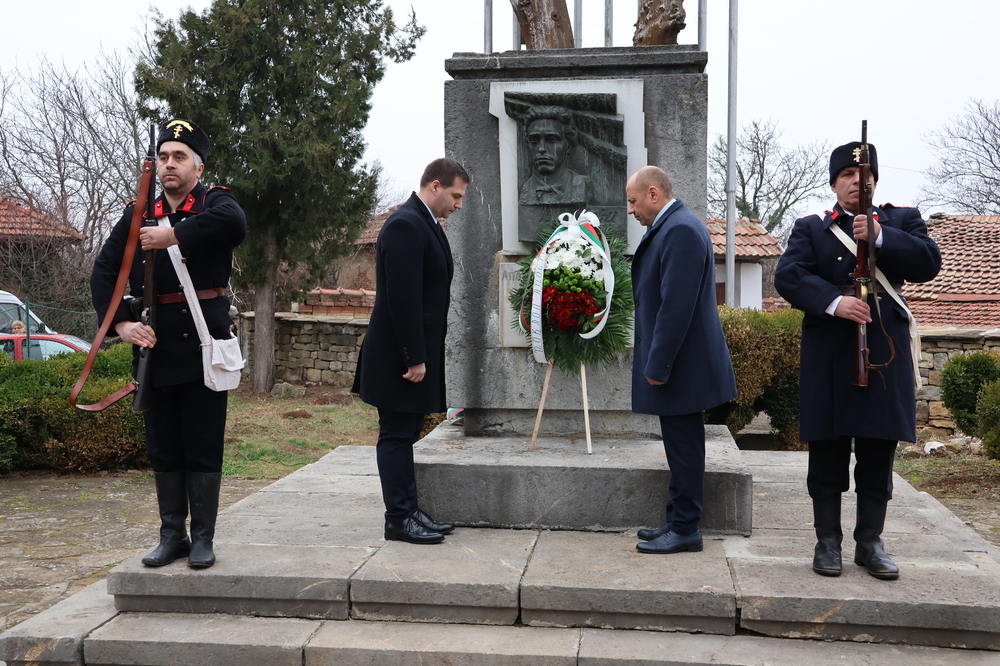 Община Ловеч: Стотици се стекоха в Къкринското ханче да почетат паметта на Апостола