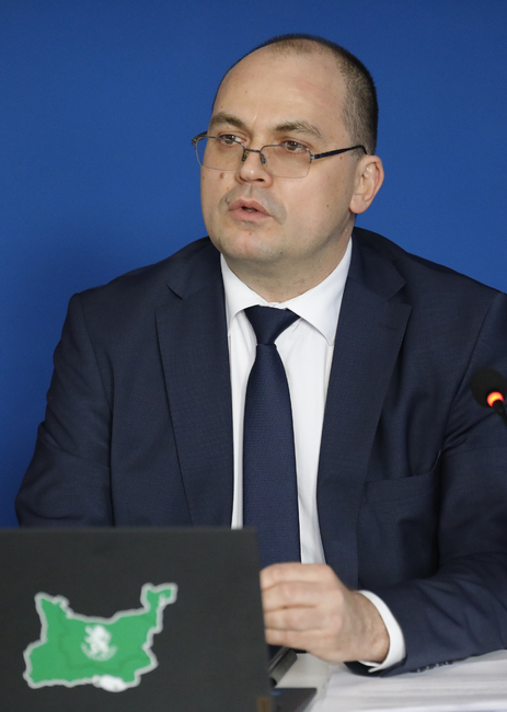Временната парламентарна комисия за Мартин Божанов цели да отклони вниманието от други съществени теми, заяви депутатът Златан Златанов