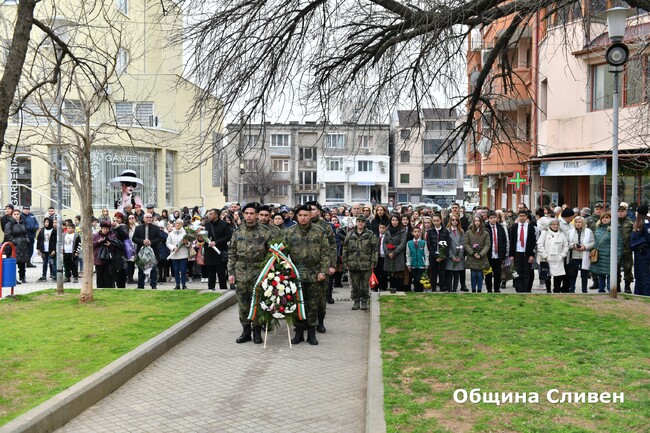 Стефан Радев: Да помним завета на Левски, че за свободата и демокрацията работа трябва, работа