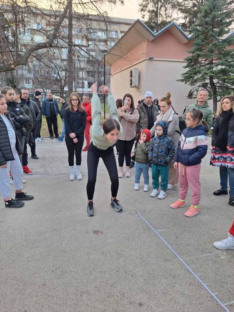 Община Плевен: Близо 150 деца в Плевен се включиха в състезанието „Лъвски скок“ 