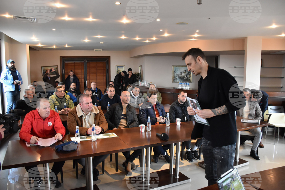 Хасково - Димитър Бербатов - среща