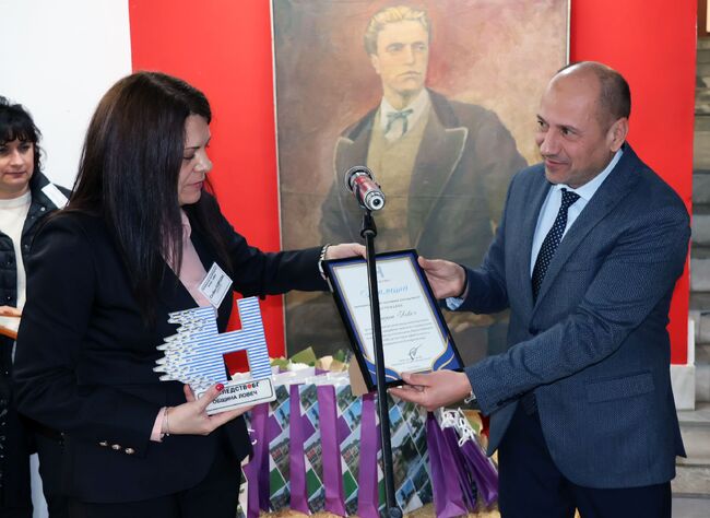 Община Ловеч: Кметът Петков поздрави музея „Васил Левски“ със 70-годишнината му