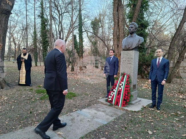 Румъния - Посолството на Република България в Букурещ - 151 години от гибелта на Апостола