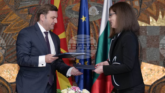 Протоколите с България отново в политическия фокус в Северна Македония и според Мицкоски те не са част от преговорната рамка на страната