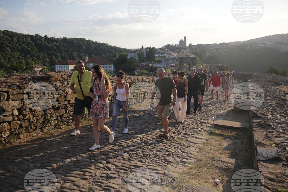 Велико Търново - журналисти - България - Република Северна Македония - „Време за разговор“ - резерват „Царевец”