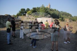 Велико Търново - журналисти - България - Република Северна Македония - „Време за разговор“ - резерват „Царевец”